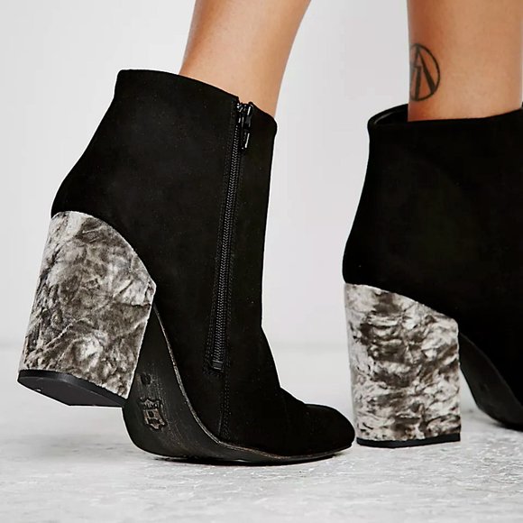 FREE PEOPLE Booties Intricate Short Zipper Shoes    poshmark.com/closet/kreed324 - Picture 2 of 14